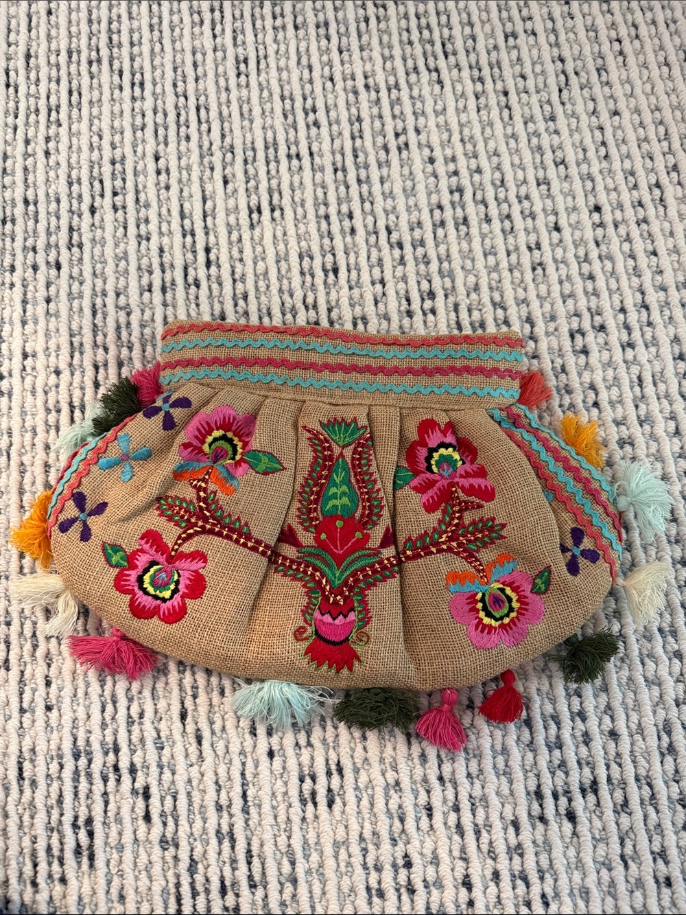 Moyna Embroidered Boho Tassel Clutch - Multicolor Floral